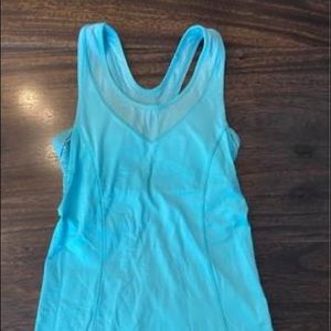 Lululemon top (2-in-1)